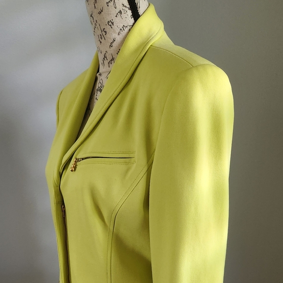 Vintage Dana Buchman Women's Suite in Lime Green. - Picture 5 of 16